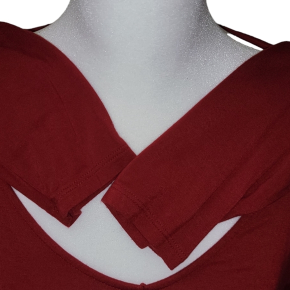 Women's knee-length dress - Picture 2 of 3